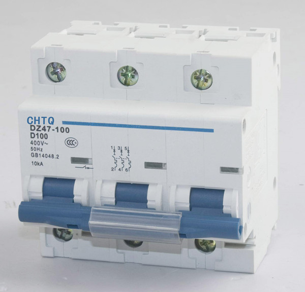 DZ47-100係列高（gāo）分斷小型斷路器